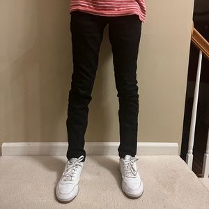 American Eagle size 28W 32L black skinny jeans